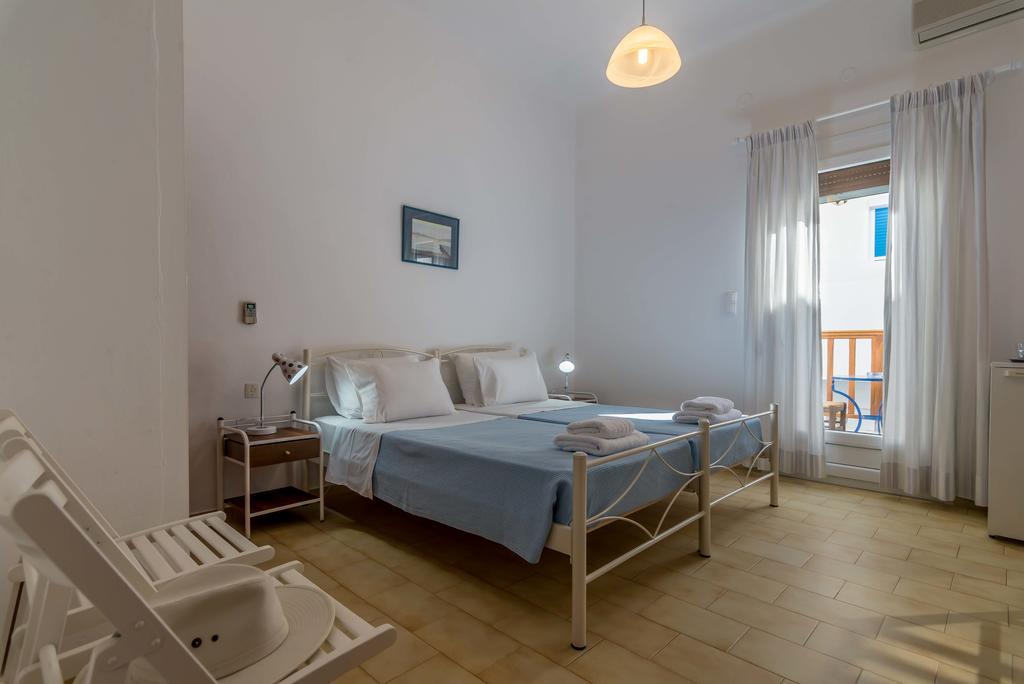 Hotel Delfini Адамас Экстерьер фото